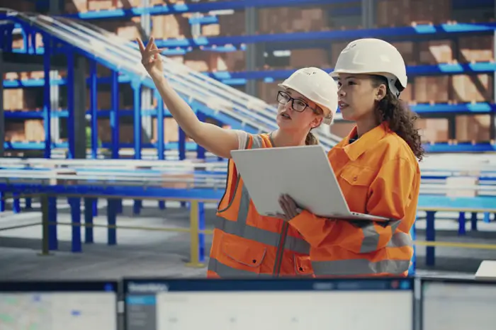 Efficient Warehouse Management: OSHA Compliance And Inventory Inspection With Computers.